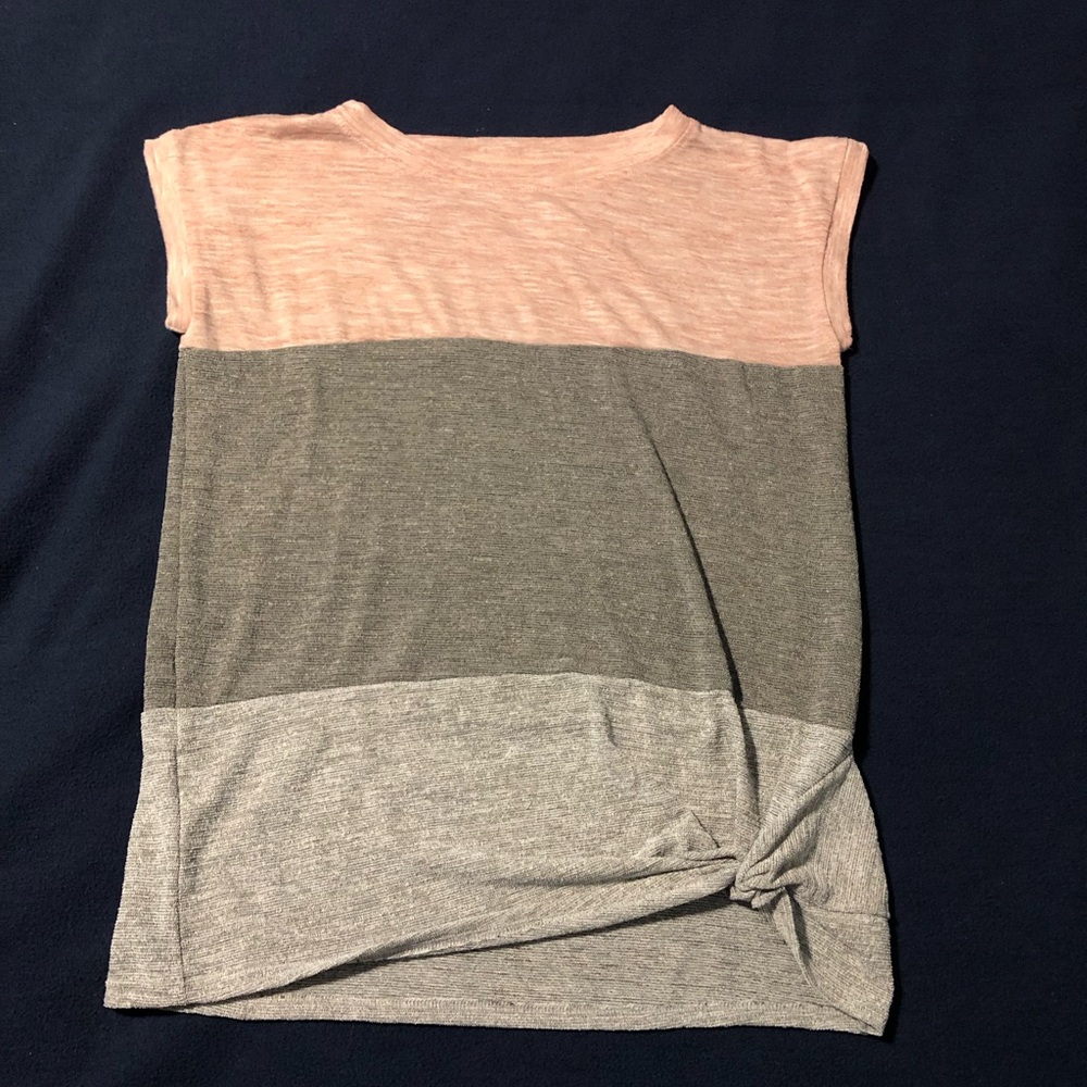 Knit short sleeve Pink and Gray top